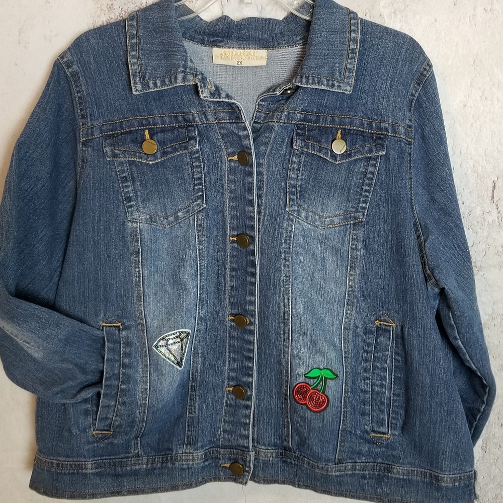 Iconic Denim Jacket - Picture 4 of 7